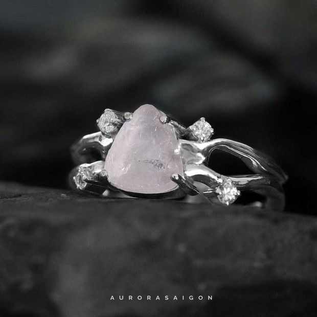 Moc Nhien Rose Quartz Ring